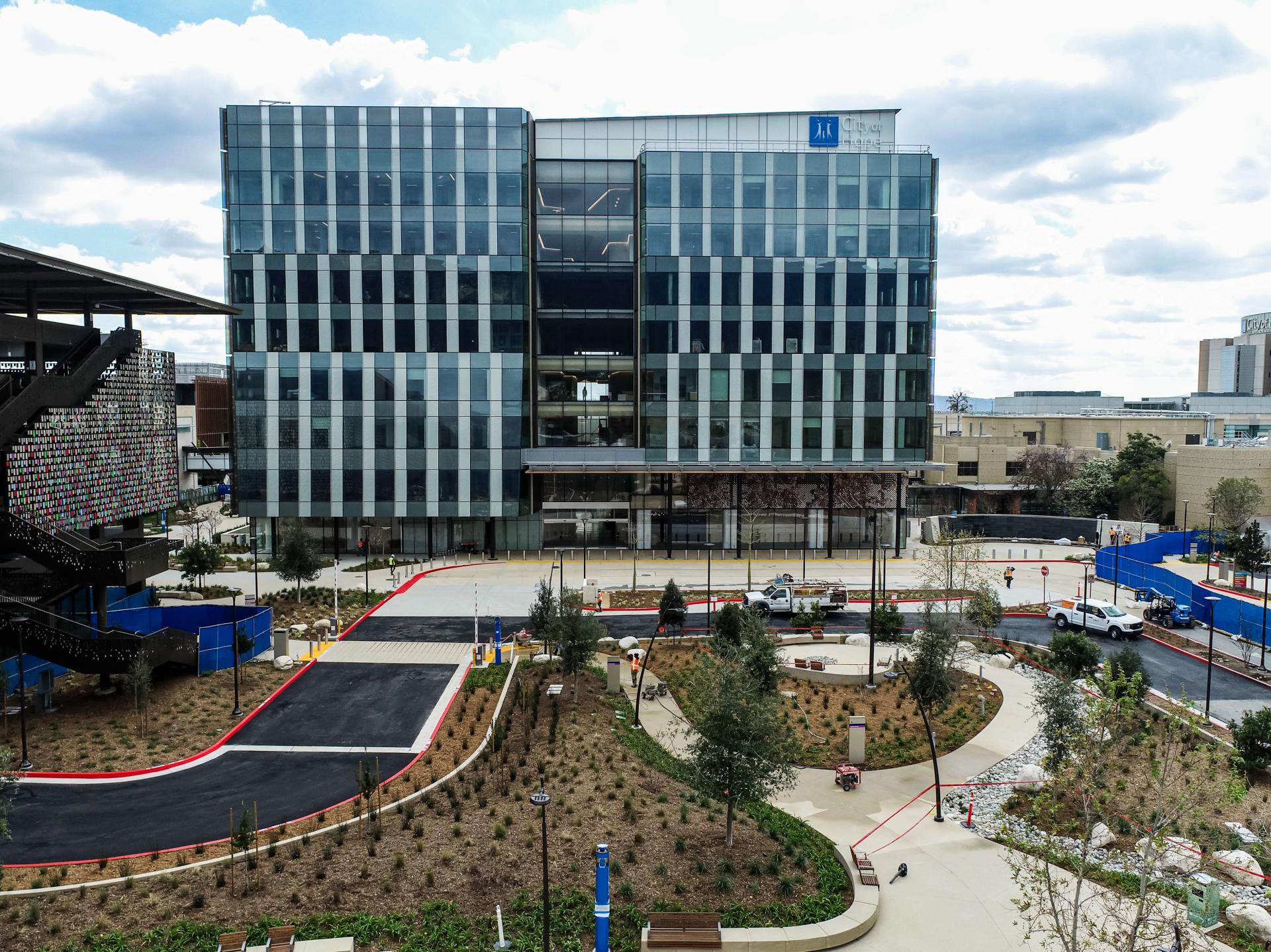 Duarte Outpatient Clinic - Front